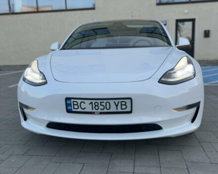 Белый Тесла Модель 3, объемом двигателя 0 л и пробегом 133 тыс. км за 17500 $, фото 1 на Automoto.ua