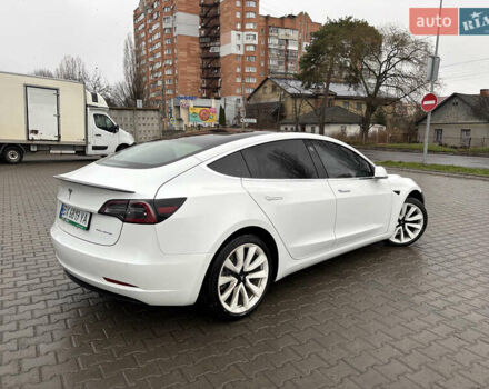 Білий Тесла Модель 3, об'ємом двигуна 0 л та пробігом 94 тис. км за 16300 $, фото 3 на Automoto.ua