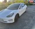Білий Тесла Модель 3, об'ємом двигуна 0 л та пробігом 122 тис. км за 17000 $, фото 1 на Automoto.ua