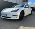 Белый Тесла Модель 3, объемом двигателя 0 л и пробегом 180 тыс. км за 16000 $, фото 1 на Automoto.ua