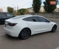 Білий Тесла Модель 3, об'ємом двигуна 0 л та пробігом 99 тис. км за 17900 $, фото 7 на Automoto.ua