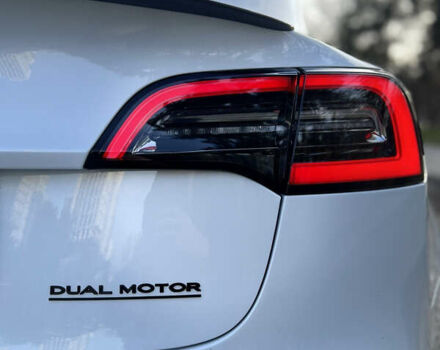 Білий Тесла Модель 3, об'ємом двигуна 0 л та пробігом 195 тис. км за 16000 $, фото 15 на Automoto.ua