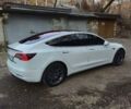 Білий Тесла Модель 3, об'ємом двигуна 0 л та пробігом 160 тис. км за 17000 $, фото 2 на Automoto.ua