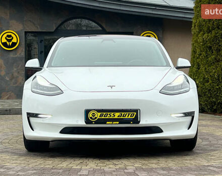 Білий Тесла Модель 3, об'ємом двигуна 0 л та пробігом 116 тис. км за 16999 $, фото 1 на Automoto.ua