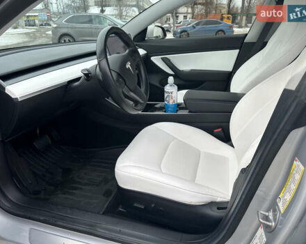 Белый Тесла Модель 3, объемом двигателя 0 л и пробегом 108 тыс. км за 17500 $, фото 23 на Automoto.ua