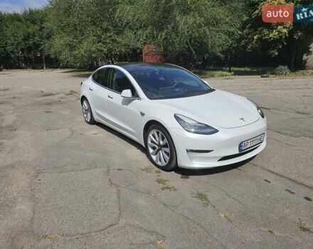Білий Тесла Модель 3, об'ємом двигуна 0 л та пробігом 69 тис. км за 21000 $, фото 3 на Automoto.ua