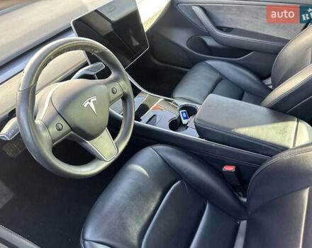 Белый Тесла Модель 3, объемом двигателя 0 л и пробегом 81 тыс. км за 15500 $, фото 8 на Automoto.ua