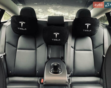 Белый Тесла Модель 3, объемом двигателя 0 л и пробегом 152 тыс. км за 25000 $, фото 4 на Automoto.ua