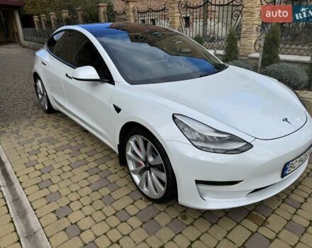 Білий Тесла Модель 3, об'ємом двигуна 0 л та пробігом 86 тис. км за 18600 $, фото 8 на Automoto.ua