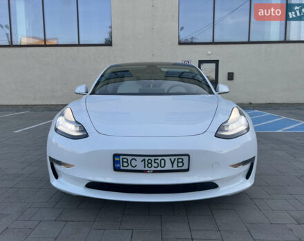 Белый Тесла Модель 3, объемом двигателя 0 л и пробегом 133 тыс. км за 17500 $, фото 19 на Automoto.ua