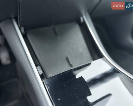 Білий Тесла Модель 3, об'ємом двигуна 0 л та пробігом 118 тис. км за 14999 $, фото 70 на Automoto.ua