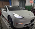 Белый Тесла Модель 3, объемом двигателя 0 л и пробегом 174 тыс. км за 11999 $, фото 1 на Automoto.ua