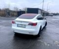 Белый Тесла Модель 3, объемом двигателя 62 л и пробегом 141 тыс. км за 14500 $, фото 4 на Automoto.ua