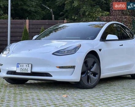 Білий Тесла Модель 3, об'ємом двигуна 0 л та пробігом 89 тис. км за 15000 $, фото 1 на Automoto.ua