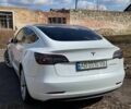 Білий Тесла Модель 3, об'ємом двигуна 0 л та пробігом 51 тис. км за 18500 $, фото 2 на Automoto.ua