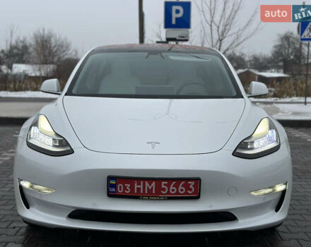 Білий Тесла Модель 3, об'ємом двигуна 0 л та пробігом 118 тис. км за 14999 $, фото 8 на Automoto.ua