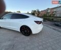 Белый Тесла Модель 3, объемом двигателя 0 л и пробегом 240 тыс. км за 18000 $, фото 4 на Automoto.ua