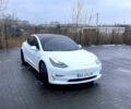 Белый Тесла Модель 3, объемом двигателя 62 л и пробегом 141 тыс. км за 14500 $, фото 2 на Automoto.ua