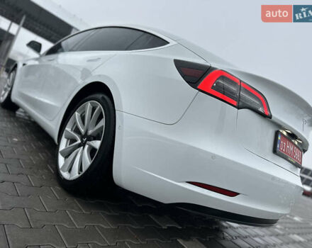 Білий Тесла Модель 3, об'ємом двигуна 0 л та пробігом 118 тис. км за 14999 $, фото 28 на Automoto.ua