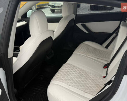 Білий Тесла Модель 3, об'ємом двигуна 0 л та пробігом 100 тис. км за 16500 $, фото 11 на Automoto.ua