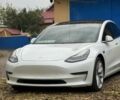 Белый Тесла Модель 3, объемом двигателя 0 л и пробегом 215 тыс. км за 15459 $, фото 1 на Automoto.ua