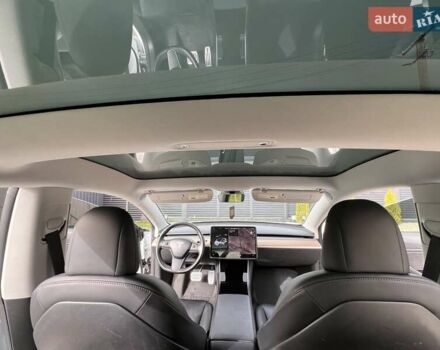 Белый Тесла Модель 3, объемом двигателя 0 л и пробегом 132 тыс. км за 20100 $, фото 24 на Automoto.ua