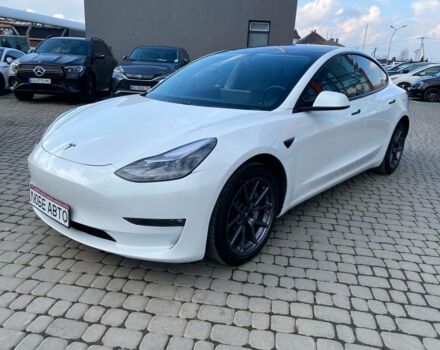 Білий Тесла Модель 3, об'ємом двигуна 0 л та пробігом 106 тис. км за 17000 $, фото 2 на Automoto.ua