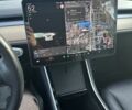 Білий Тесла Модель 3, об'ємом двигуна 0 л та пробігом 98 тис. км за 16900 $, фото 4 на Automoto.ua