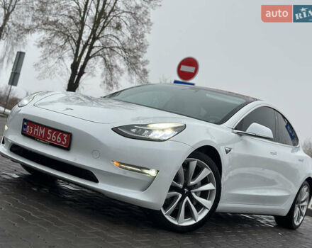 Білий Тесла Модель 3, об'ємом двигуна 0 л та пробігом 118 тис. км за 14999 $, фото 38 на Automoto.ua