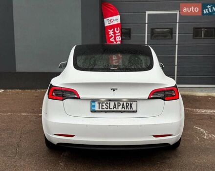 Білий Тесла Модель 3, об'ємом двигуна 0 л та пробігом 35 тис. км за 19500 $, фото 7 на Automoto.ua
