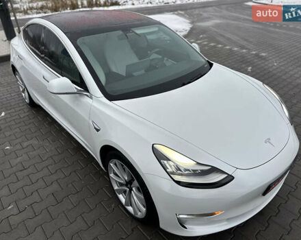 Білий Тесла Модель 3, об'ємом двигуна 0 л та пробігом 118 тис. км за 14999 $, фото 26 на Automoto.ua