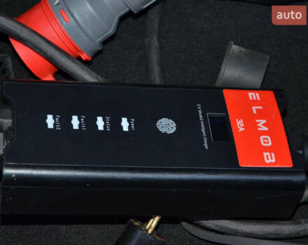 Белый Тесла Модель 3, объемом двигателя 0 л и пробегом 120 тыс. км за 17800 $, фото 17 на Automoto.ua