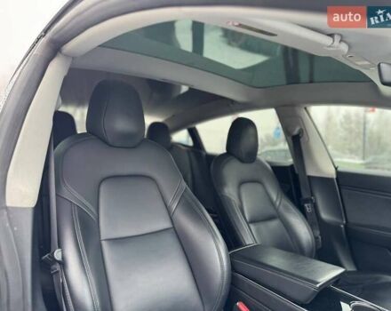 Білий Тесла Модель 3, об'ємом двигуна 0 л та пробігом 140 тис. км за 16000 $, фото 13 на Automoto.ua