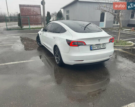 Білий Тесла Модель 3, об'ємом двигуна 0 л та пробігом 185 тис. км за 15200 $, фото 3 на Automoto.ua