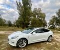 Тесла Модель 3 2018 у Харкові на Automoto.ua Білий Тесла Модель 3, об'ємом двигуна 0 л та пробігом 221 тис. км за 17500 $, фото 1 на Automoto.ua