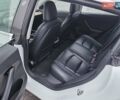 Белый Тесла Модель 3, объемом двигателя 0 л и пробегом 100 тыс. км за 14900 $, фото 14 на Automoto.ua