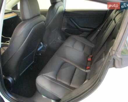 Белый Тесла Модель 3, объемом двигателя 0 л и пробегом 53 тыс. км за 6700 $, фото 10 на Automoto.ua