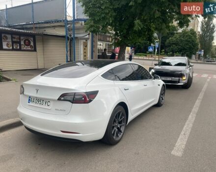 Білий Тесла Модель 3, об'ємом двигуна 0 л та пробігом 89 тис. км за 18000 $, фото 3 на Automoto.ua