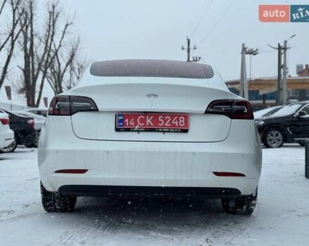 Білий Тесла Модель 3, об'ємом двигуна 0 л та пробігом 140 тис. км за 16000 $, фото 5 на Automoto.ua