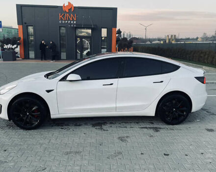 Білий Тесла Модель 3, об'ємом двигуна 0 л та пробігом 172 тис. км за 16500 $, фото 1 на Automoto.ua