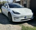 Белый Тесла Модель 3, объемом двигателя 0 л и пробегом 110 тыс. км за 14472 $, фото 1 на Automoto.ua