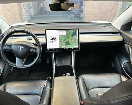 Тесла Модель 3 2018 у Львові на Automoto.ua Білий Тесла Модель 3, об'ємом двигуна 0 л та пробігом 119 тис. км за 18300 $, фото 11 на Automoto.ua