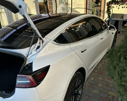 Белый Тесла Модель 3, объемом двигателя 0 л и пробегом 91 тыс. км за 17000 $, фото 8 на Automoto.ua