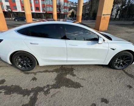 Білий Тесла Модель 3, об'ємом двигуна 0 л та пробігом 136 тис. км за 15950 $, фото 8 на Automoto.ua