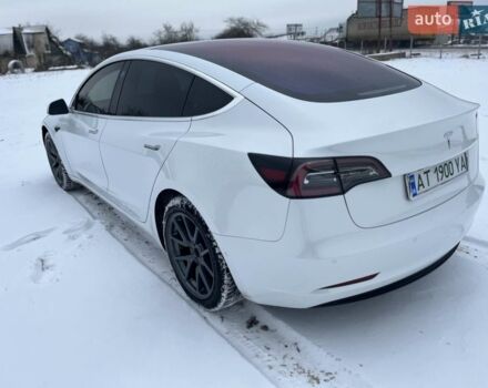 Білий Тесла Модель 3, об'ємом двигуна 0 л та пробігом 108 тис. км за 23000 $, фото 6 на Automoto.ua