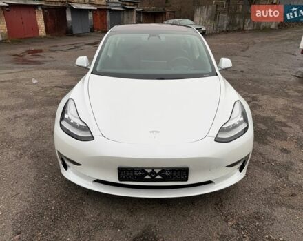 Білий Тесла Модель 3, об'ємом двигуна 0 л та пробігом 93 тис. км за 15800 $, фото 30 на Automoto.ua