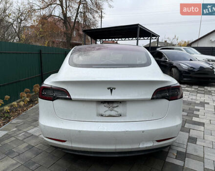 Білий Тесла Модель 3, об'ємом двигуна 0 л та пробігом 245 тис. км за 9999 $, фото 5 на Automoto.ua