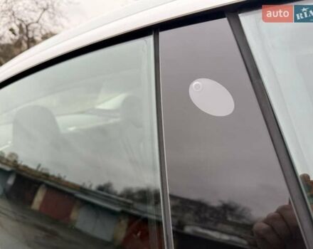 Білий Тесла Модель 3, об'ємом двигуна 0 л та пробігом 93 тис. км за 15800 $, фото 38 на Automoto.ua