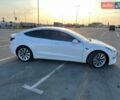 Білий Тесла Модель 3, об'ємом двигуна 0 л та пробігом 95 тис. км за 17200 $, фото 2 на Automoto.ua