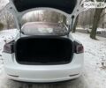 Білий Тесла Модель 3, об'ємом двигуна 0 л та пробігом 108 тис. км за 17500 $, фото 14 на Automoto.ua